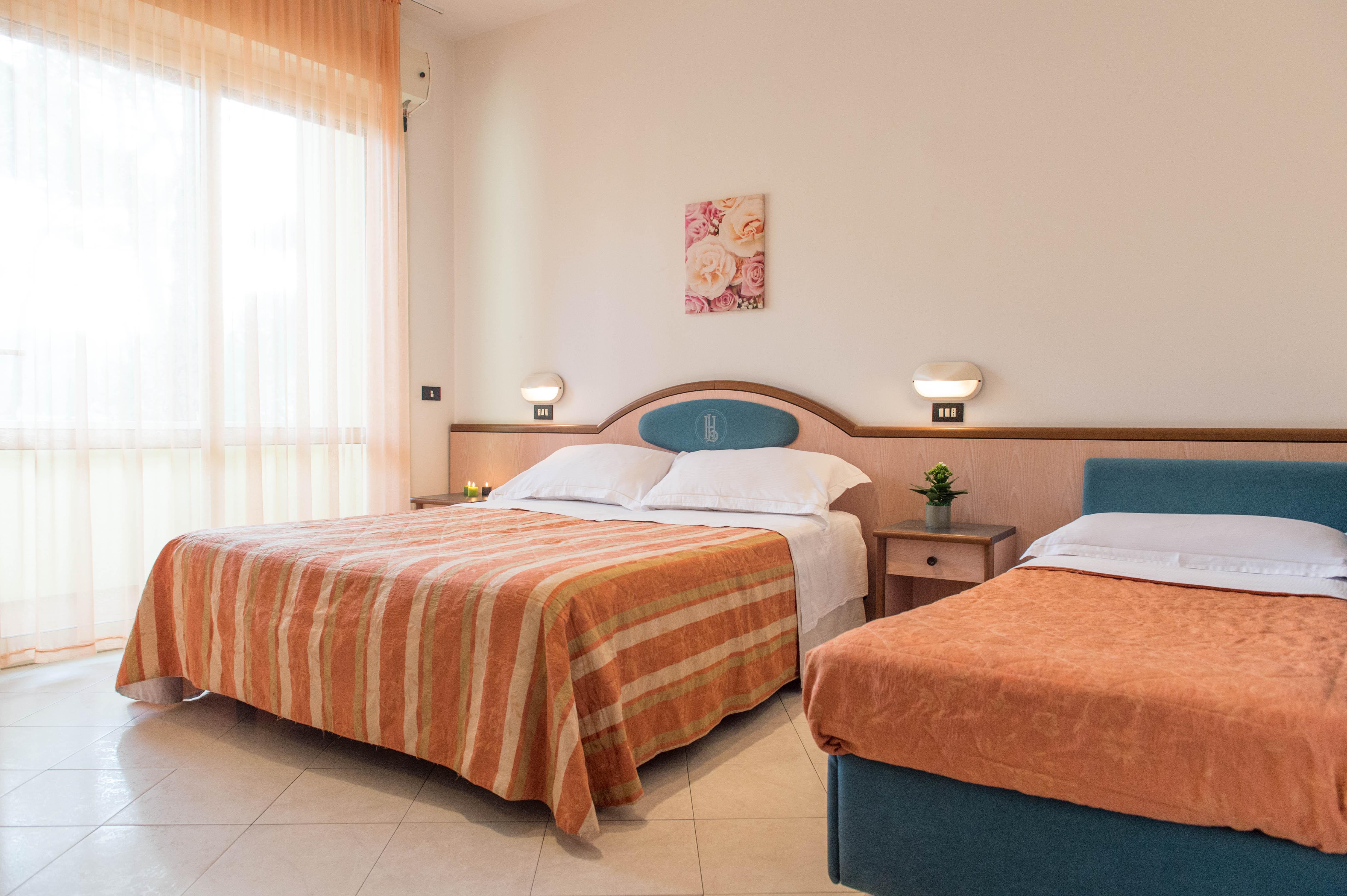 Hotel Luxor Milano Marittima Exterior photo