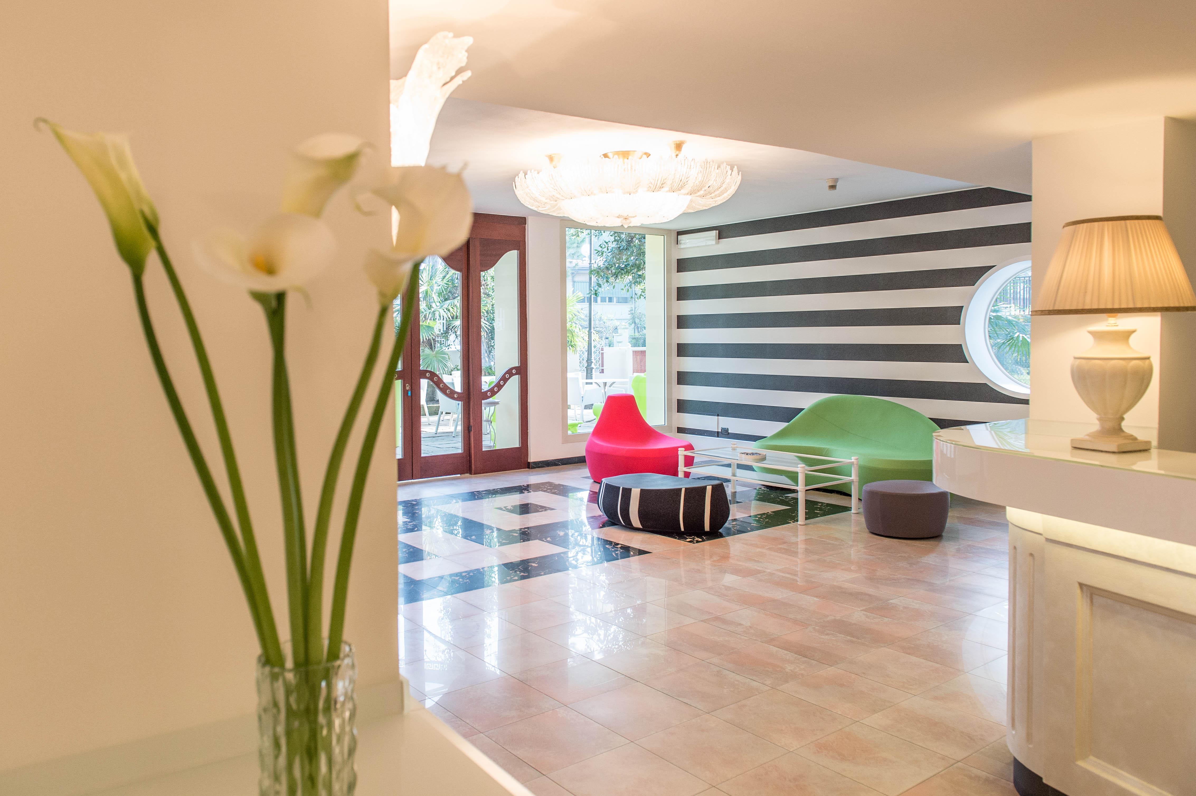 Hotel Luxor Milano Marittima Exterior photo