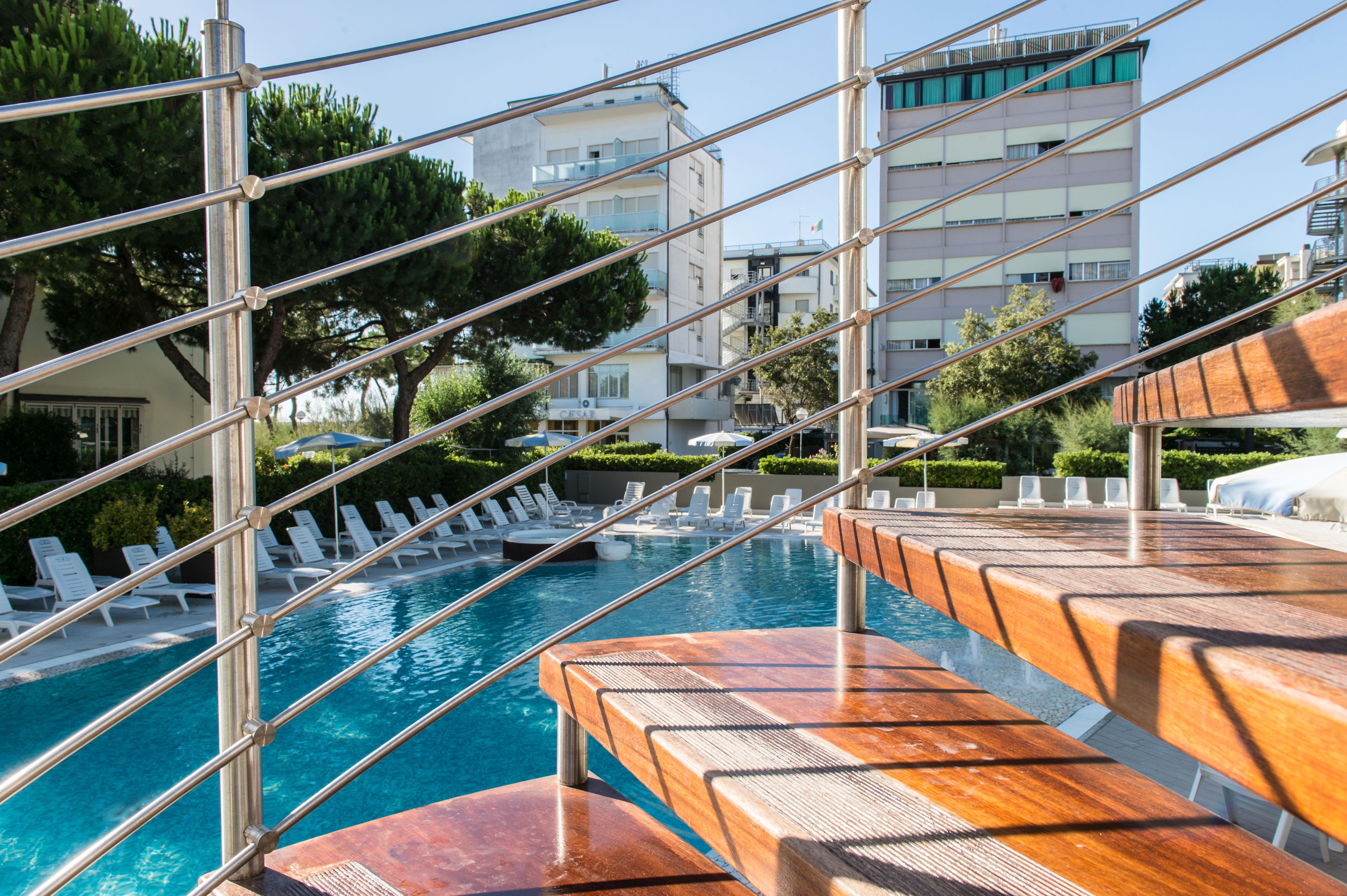 Hotel Luxor Milano Marittima Exterior photo