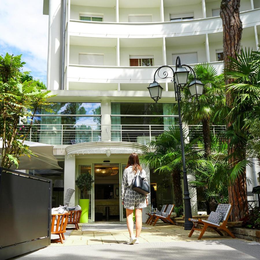 Hotel Luxor Milano Marittima Exterior photo