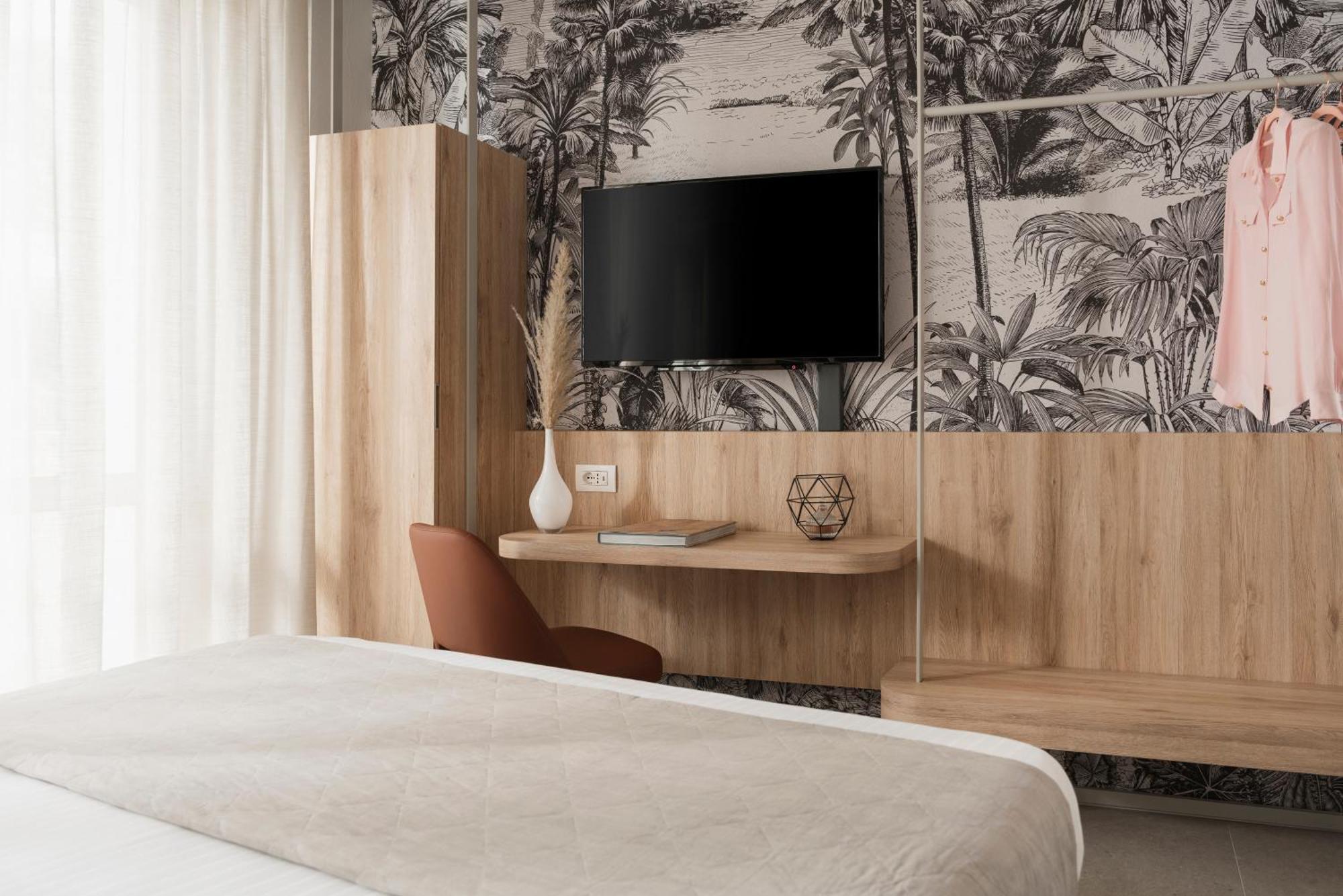 Hotel Luxor Milano Marittima Exterior photo