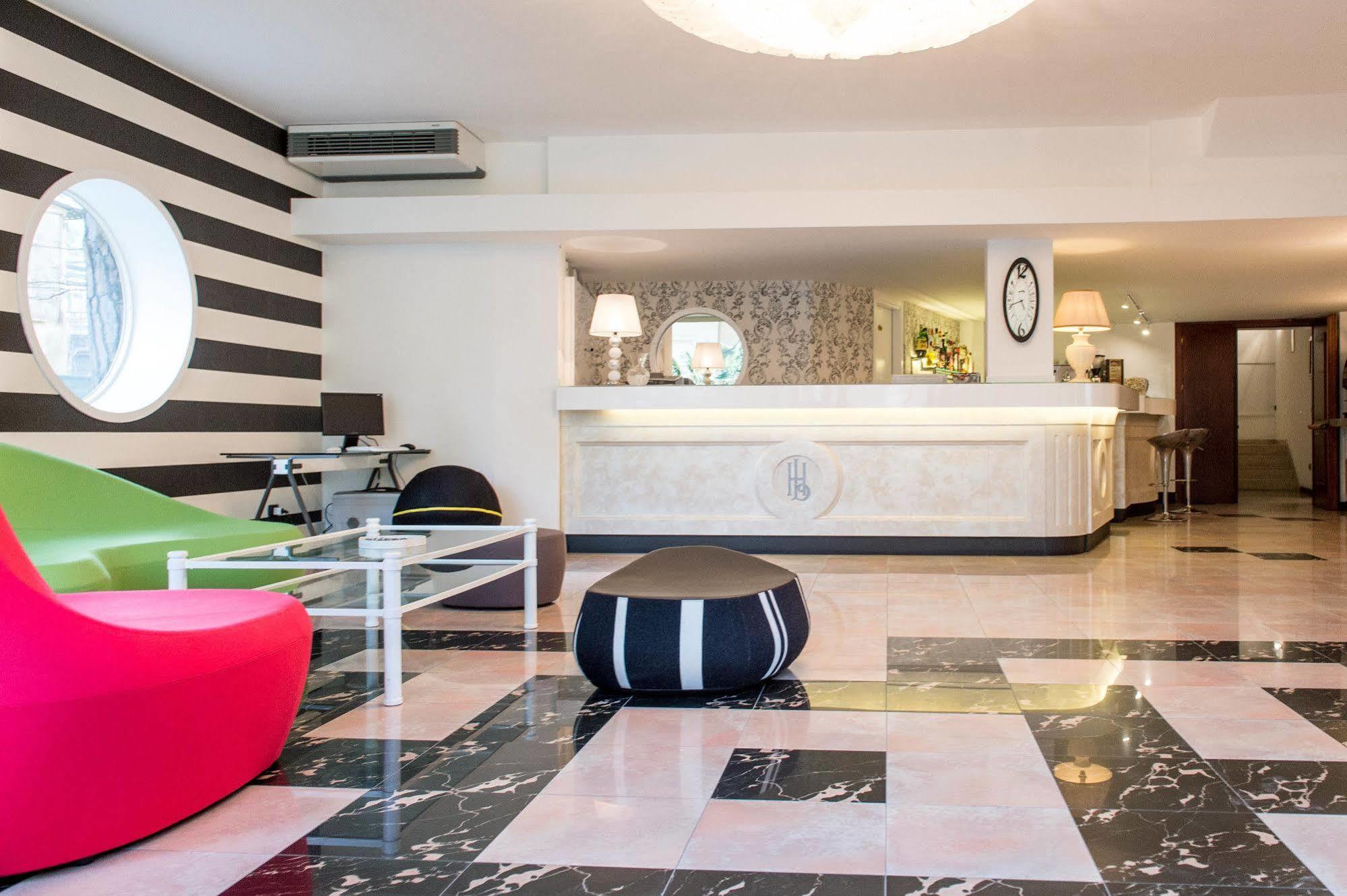 Hotel Luxor Milano Marittima Exterior photo